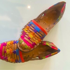 Womens Size 37 (US 6) Huaraches Shoes Flats new